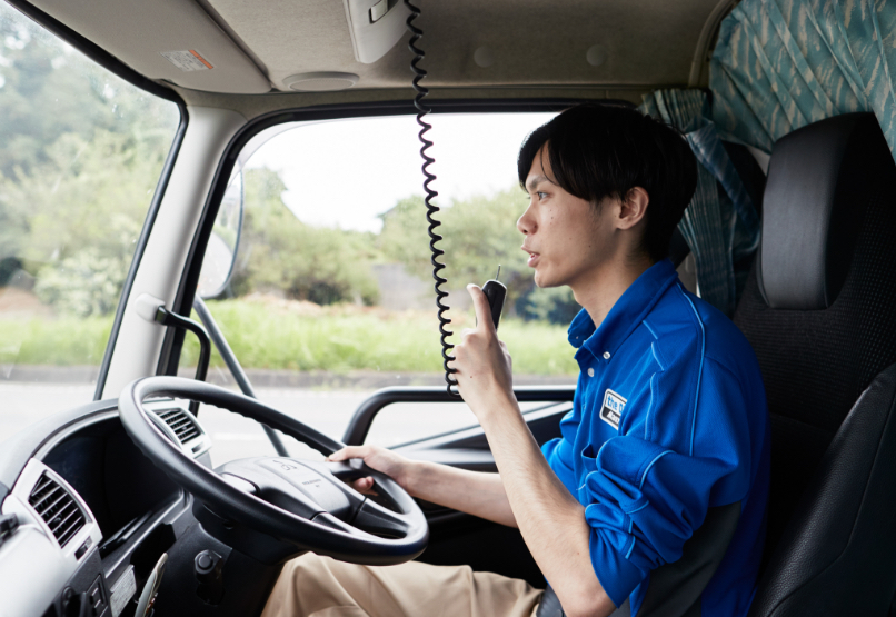 丸山運送ドライバーインタビュー:運転中